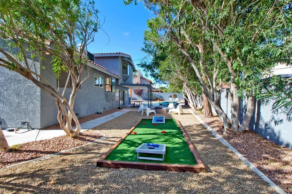 Villa Bright, Modern 4Br With Beautiful Backyard & Pool! à Las Vegas Extérieur photo